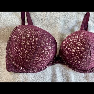 Purple Victoria’s Secret Dream Angels Push-up Bra, Lace Floral Design, 38D.